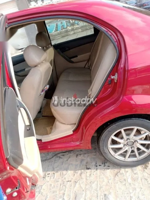 شيفروليه افيو 2015 أحمر مستعملة للبيع - 9