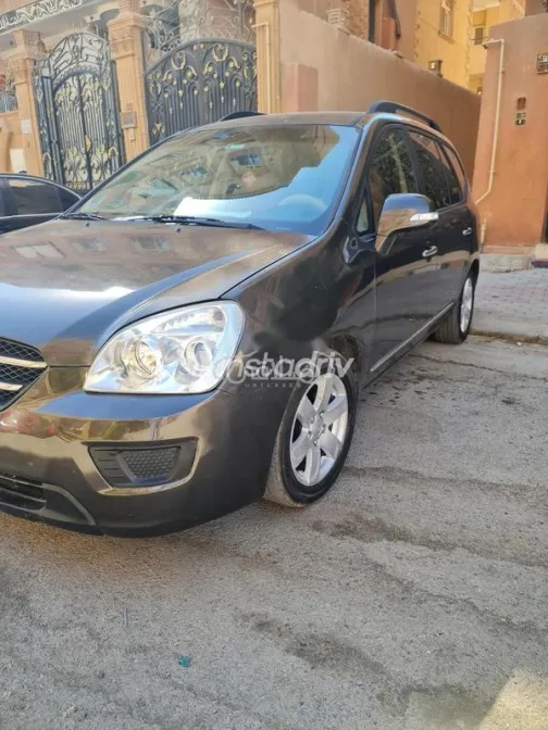 Kia Carens 2011 Mocha Used for Sale - 2