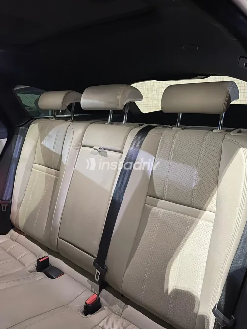 Land Rover Velar 2022 White Used for Sale - 10