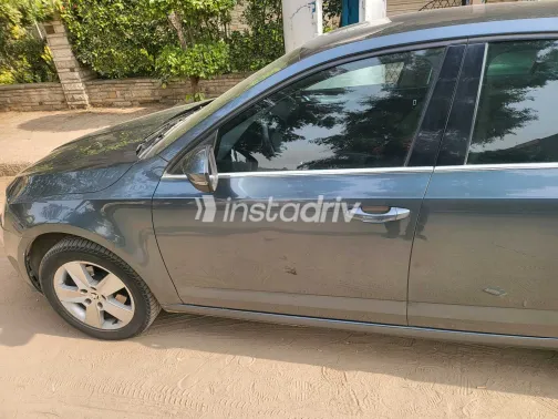 سكودا اوكتافيا A7 2020 أبيض مستعملة للبيع - 4