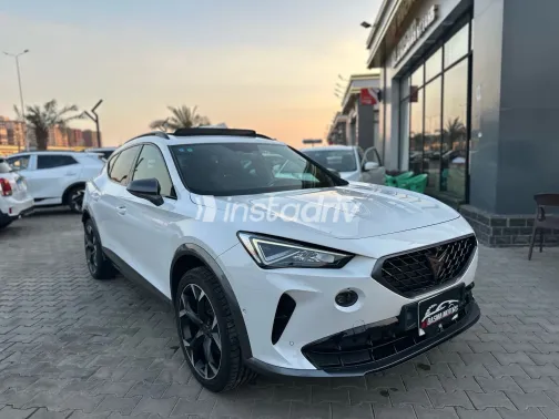 كوبرا فورمينتور 2023 أبيض مستعملة للبيع - 9