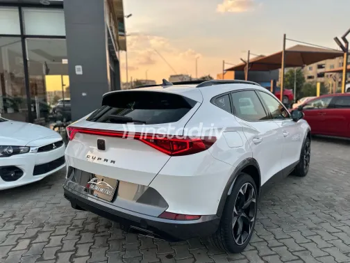 كوبرا فورمينتور 2023 أبيض مستعملة للبيع - 10