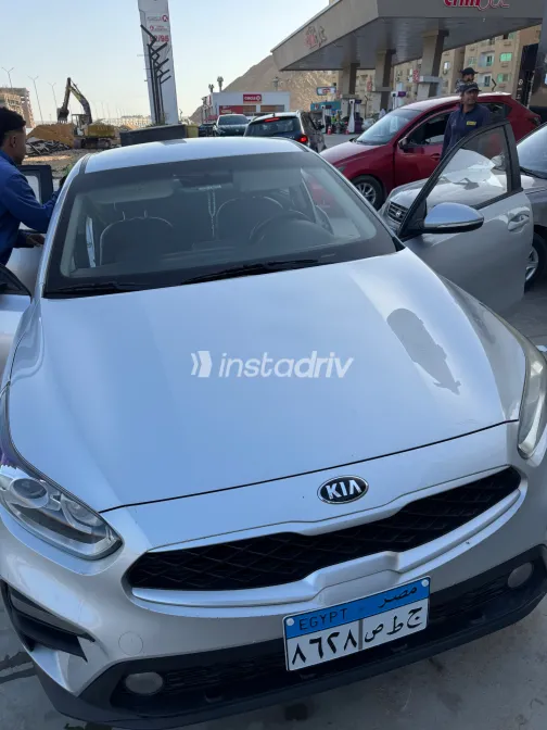 كيا جراند سيراتو 2020 أبيض مستعملة للبيع - 8