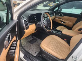 كيا سورينتو 2022 أبيض مستعملة للبيع