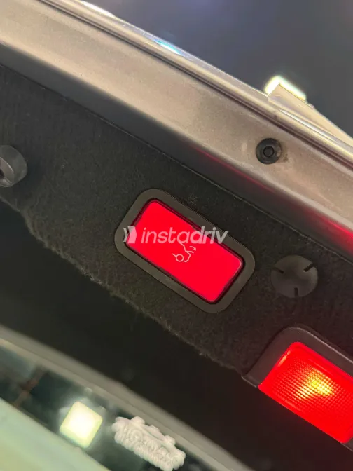 Mercedes C 180 2016 White Used for Sale - 2