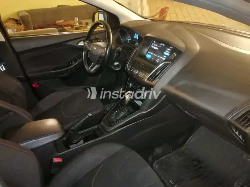 فورد فوكس 2018 أبيض مستعملة للبيع - 2