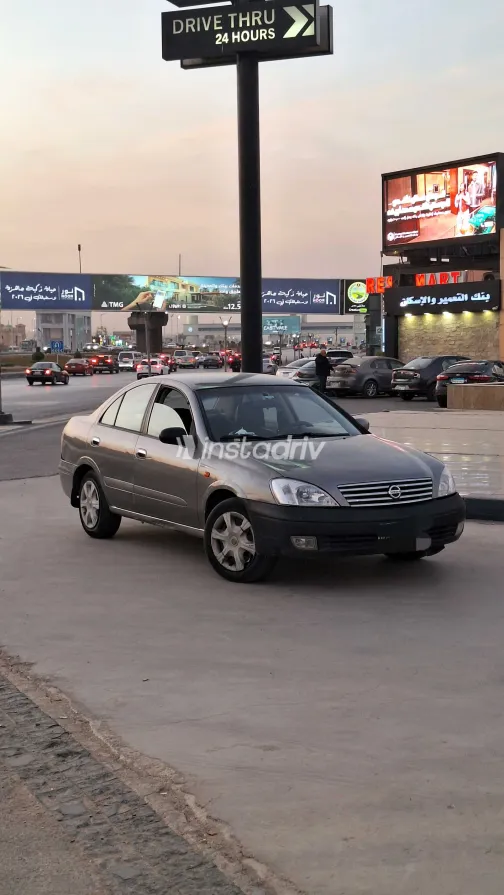 Nissan Sunny 2012 White Used for Sale - 3