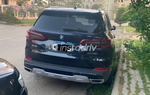 بي ام دبليو X5 2020 أبيض مستعملة للبيع - 1