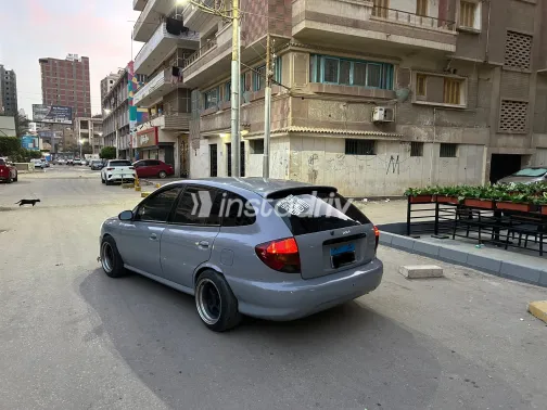 كيا ريو 2001 أبيض مستعملة للبيع - 4