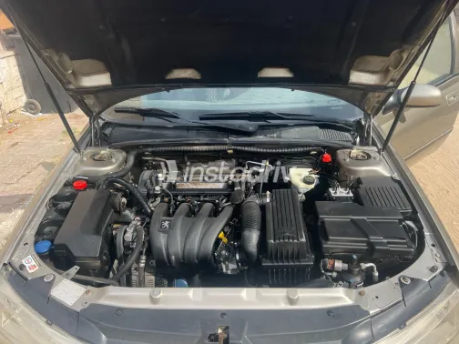 بيجو 406 2001 أبيض مستعملة للبيع - 8