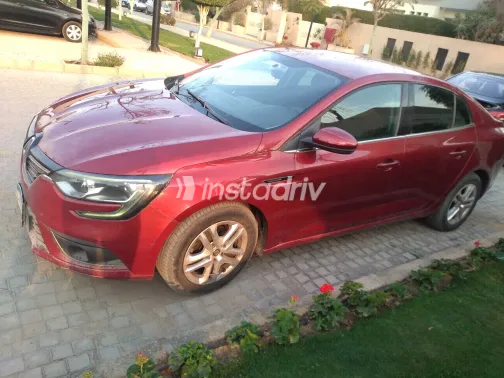 رينو ميجان 2018 أبيض مستعملة للبيع - 3