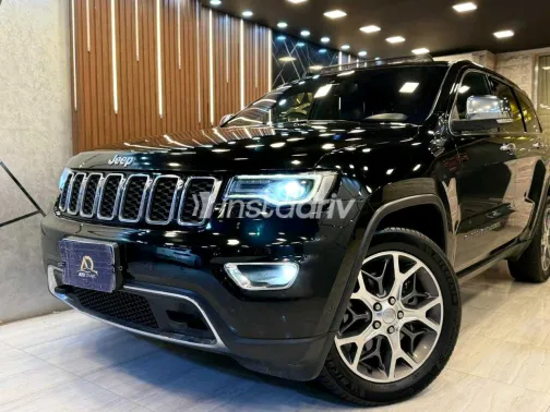 Jeep Grand Cherokee 2021 White Used for Sale - 1