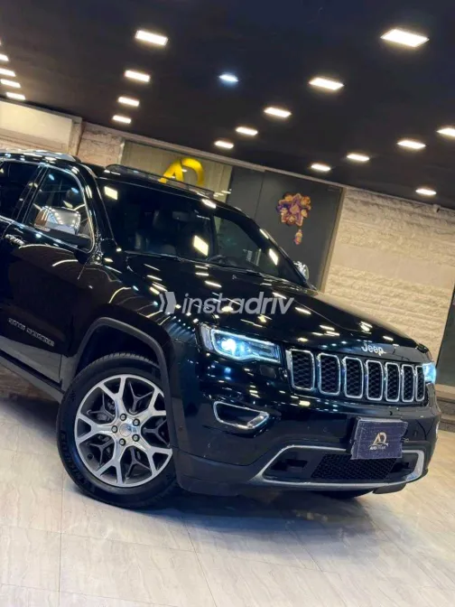 Jeep Grand Cherokee 2021 White Used for Sale - 2