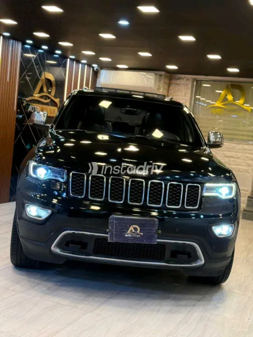 Jeep Grand Cherokee 2021 White Used for Sale - 9