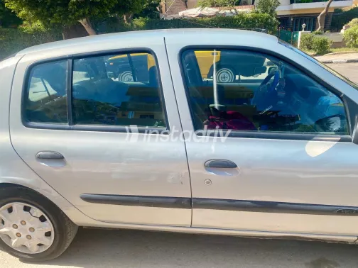 رينو كليو 2005 أبيض مستعملة للبيع - 2