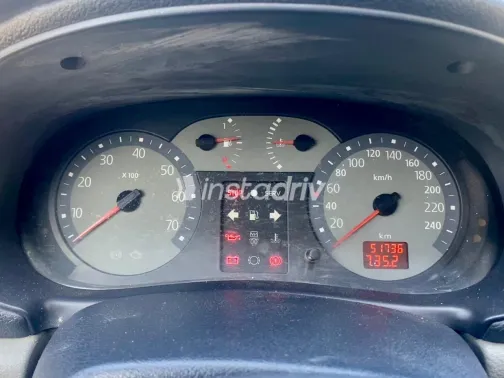 رينو كليو 2005 أبيض مستعملة للبيع - 10