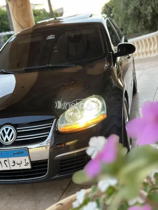 فولكس فاغن جيتا 2008 أسود مستعملة للبيع - 2