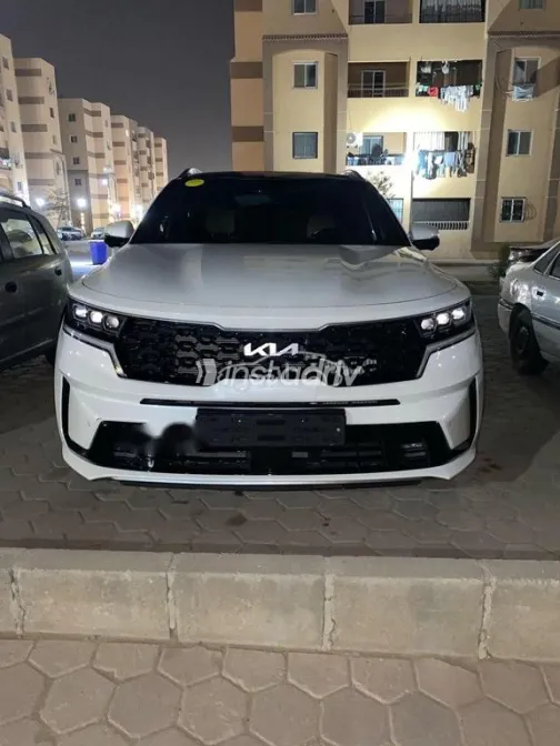 Kia Sorento 2023 White Used for Sale - 1