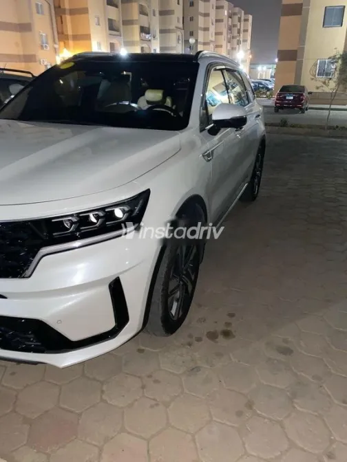 Kia Sorento 2023 White Used for Sale - 2