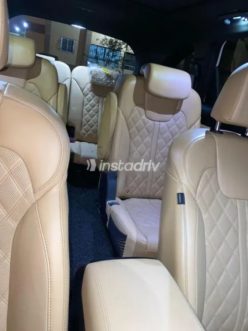 Kia Sorento 2023 White Used for Sale - 4