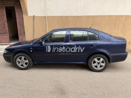سكودا اوكتافيا A4 2002 أزرق غامق مستعملة للبيع - 5
