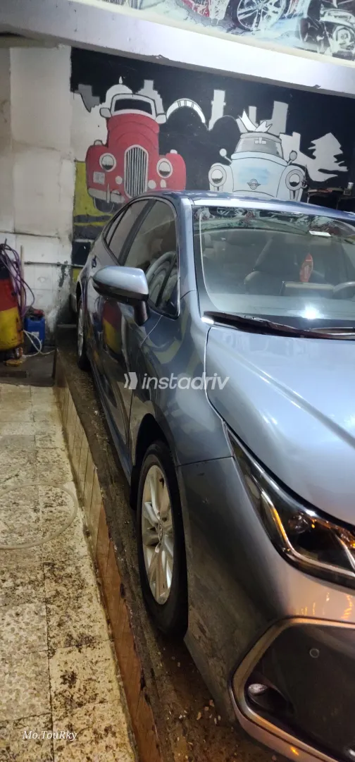 تويوتا كورولا 2024 أبيض مستعملة للبيع - 5