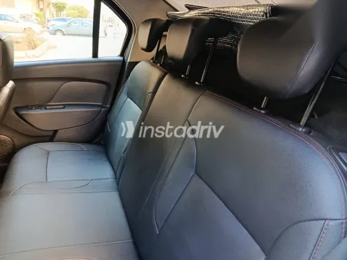 رينو لوجان 2017 أسود مستعملة للبيع - 5