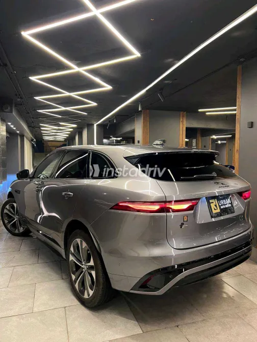 Jaguar F-Pace 2024 White Used for Sale - 4