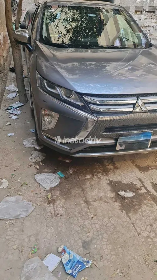 Mitsubishi Eclipse 2018 White Used for Sale - 1