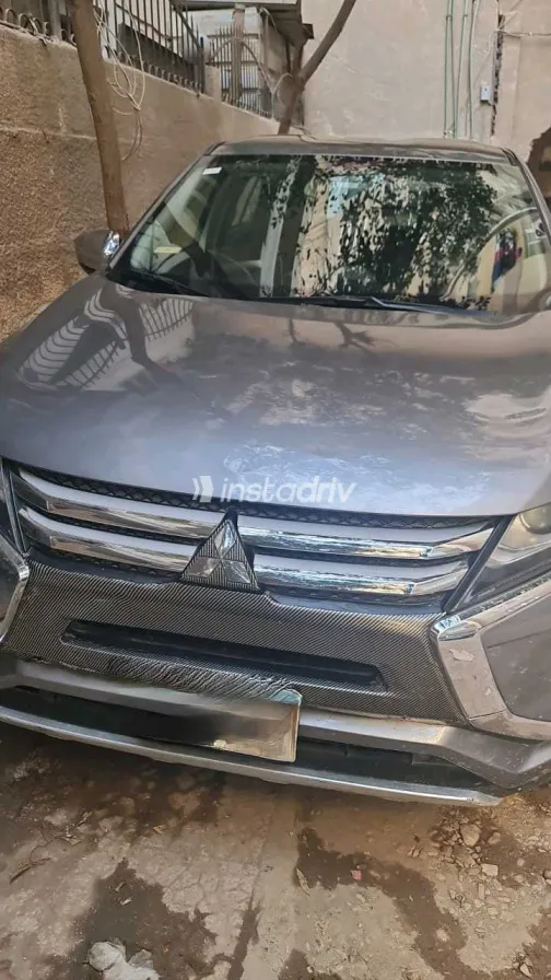 Mitsubishi Eclipse 2018 White Used for Sale - 2