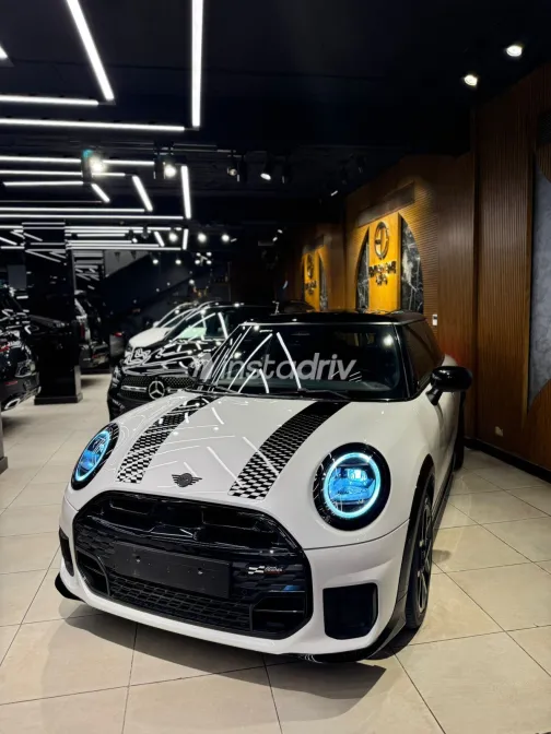 Mini Cooper 2025 White Used for Sale - 6