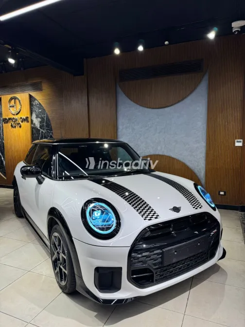 Mini Cooper 2025 White Used for Sale - 8