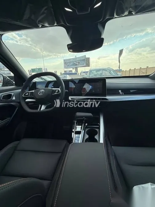 ام جى وان 2026 أسود جديدة للبيع - 4