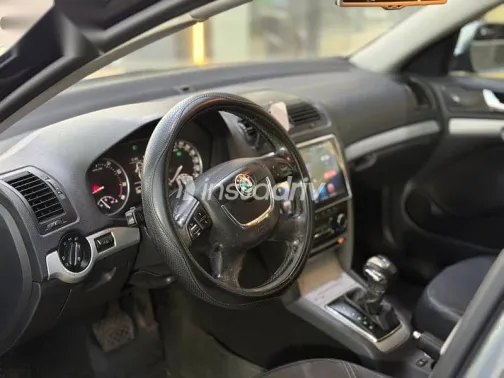 سكودا فانتازيا 2013 أزرق غامق مستعملة للبيع - 4