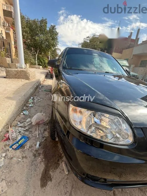 هيونداي فيرنا 2015 أسود مستعملة للبيع - 4