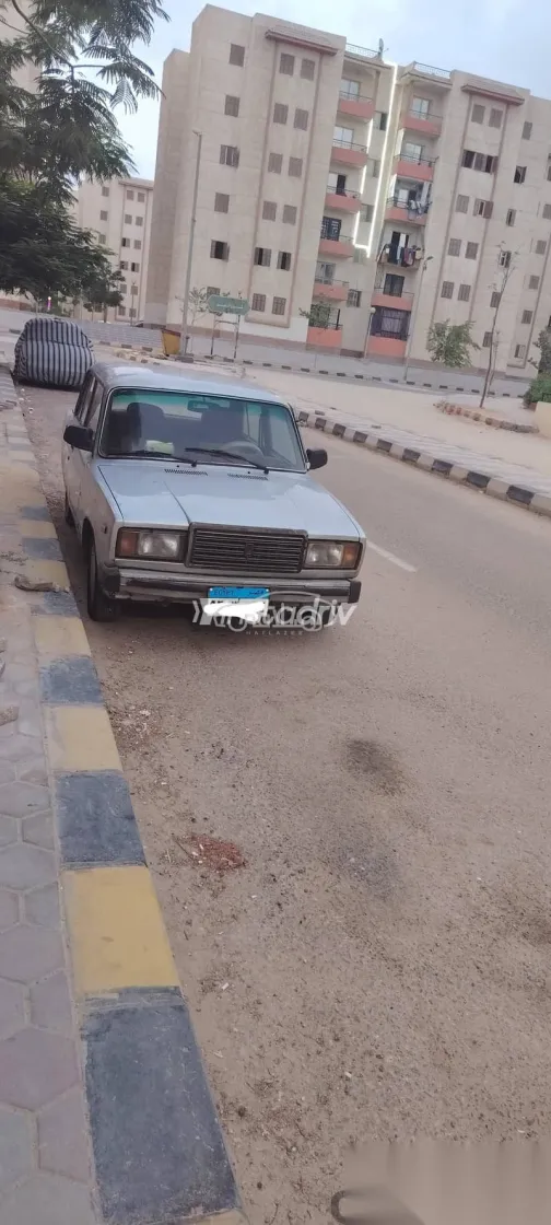 Lada 2017 2008 Silver Used for Sale - 1