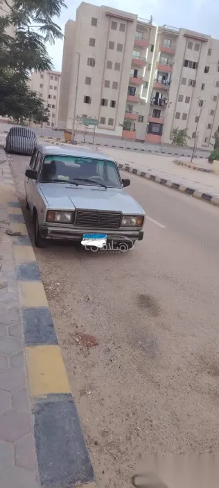 لادا 2017 2008 فضي مستعملة للبيع