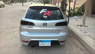 سيات ابيزا 2006 فضي مستعملة للبيع