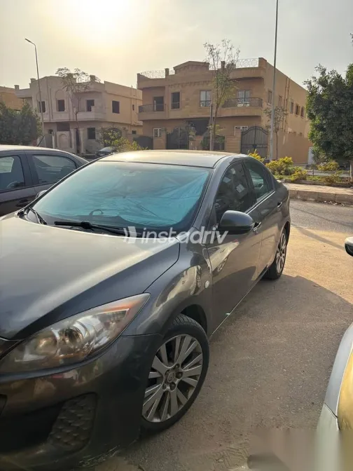 مازدا 3 2013 رمادي مستعملة للبيع - 2
