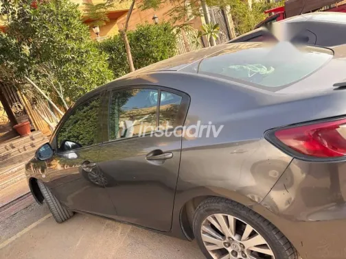 مازدا 3 2013 رمادي مستعملة للبيع - 3