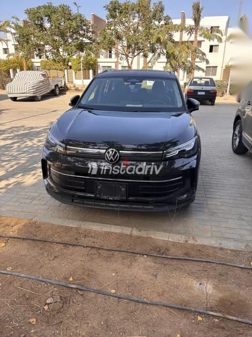فولكس فاغن تيجون 2025 رمادي مستعملة للبيع - 6