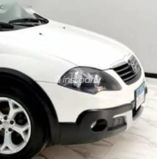 بريليانس FRV 2015 أبيض مستعملة للبيع - 2