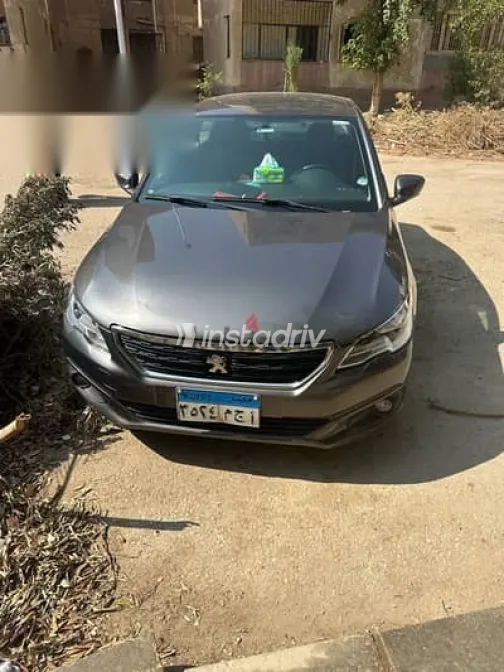 Peugeot 301 2021 Gray Used for Sale - 1