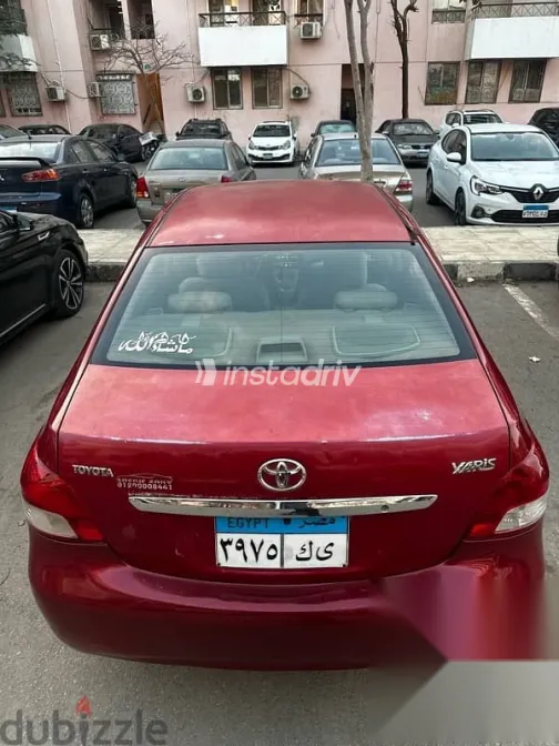 تويوتا ياريس 2008 أحمر مستعملة للبيع - 3