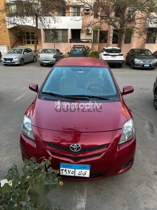 تويوتا ياريس 2008 أحمر مستعملة للبيع - 6