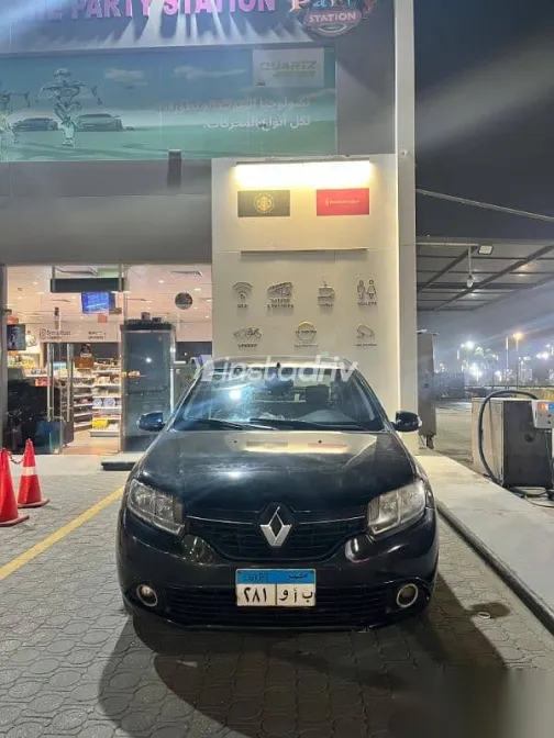 Renault Logan 2016 Black Used for Sale - 1