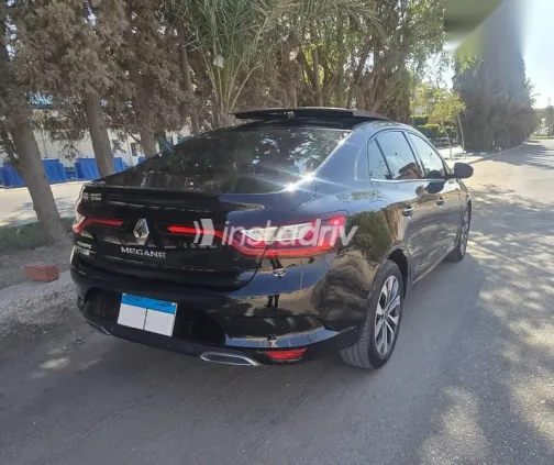 رينو ميجان 2023 أسود مستعملة للبيع - 4