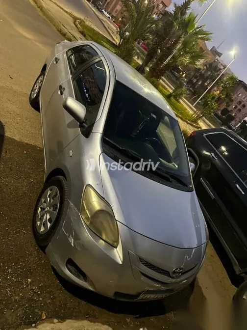 Toyota Yaris 2008 Silver Used for Sale - 2