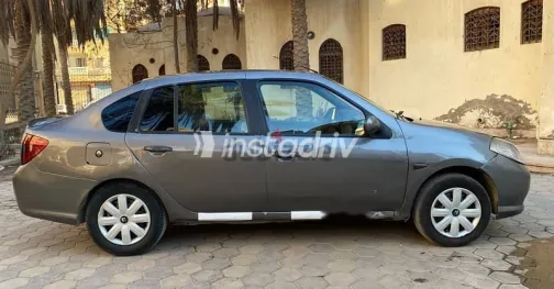 رينو سيمبول 2010 فضي مستعملة للبيع - 5