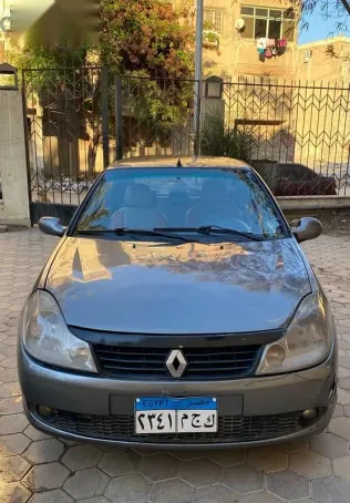 رينو سيمبول 2010 فضي مستعملة للبيع